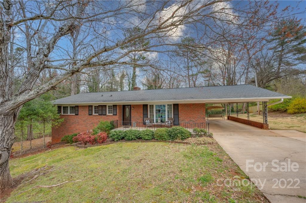 196 Charles Street Forest City NC 28043