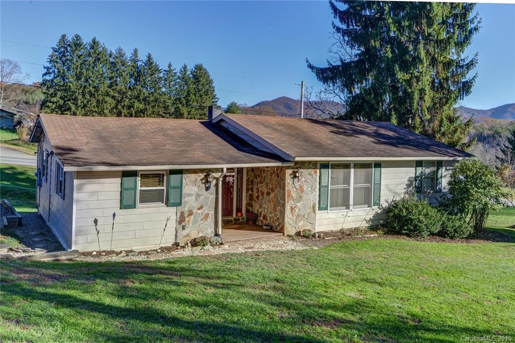 10 Briggs Drive Candler NC 28715