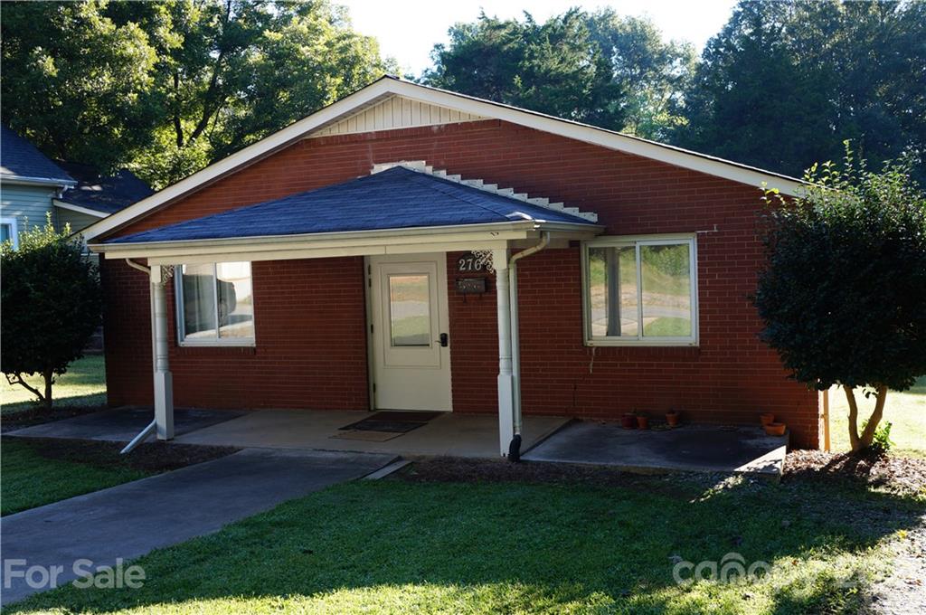 276 E Catawba Avenue Mooresville NC 28115