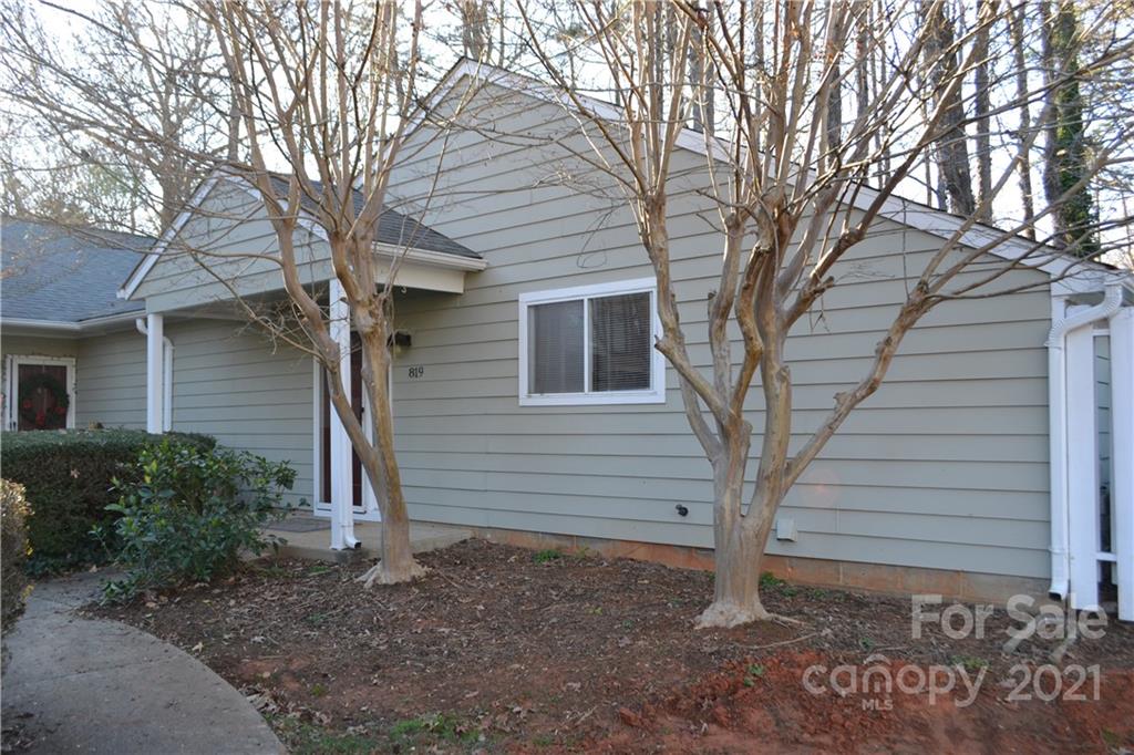 819 Sardis Cove Drive Charlotte NC 28270