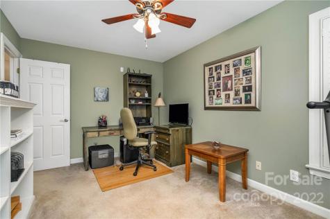 7439 Hurstbourne Green Drive Charlotte NC 28277