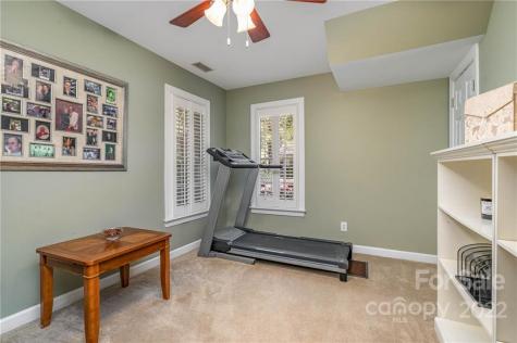 7439 Hurstbourne Green Drive Charlotte NC 28277