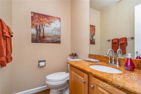 7439 Hurstbourne Green Drive Charlotte NC 28277