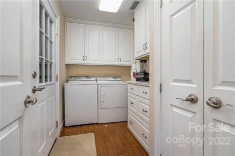 7439 Hurstbourne Green Drive Charlotte NC 28277
