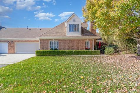 7439 Hurstbourne Green Drive Charlotte NC 28277