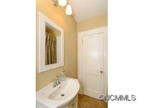 59 Covington Street Asheville NC 28806