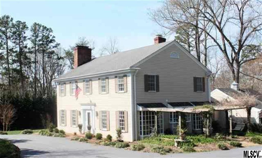 1843 9th Street Nw Hickory NC 28601