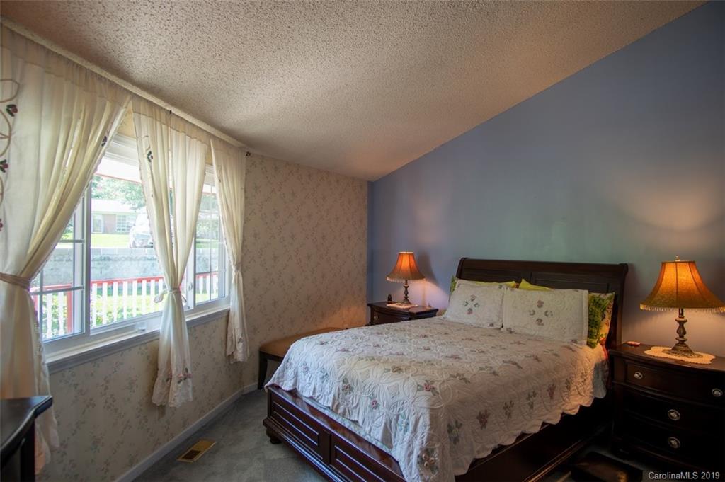 65 Panorama Drive Asheville NC 28806