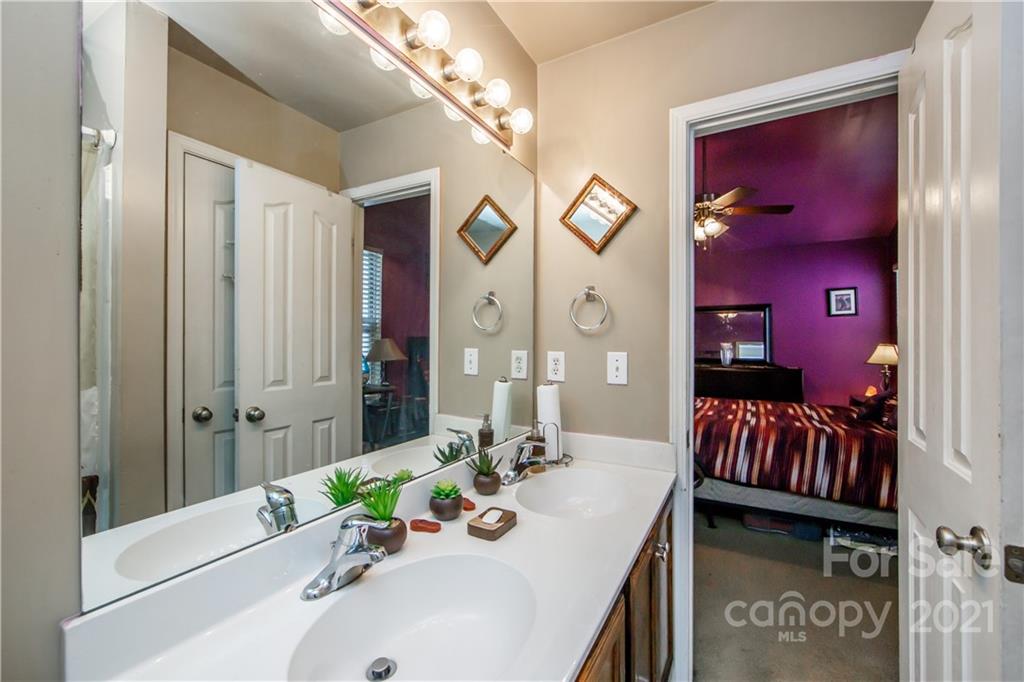 5117 Magnasco Lane Charlotte NC 28208