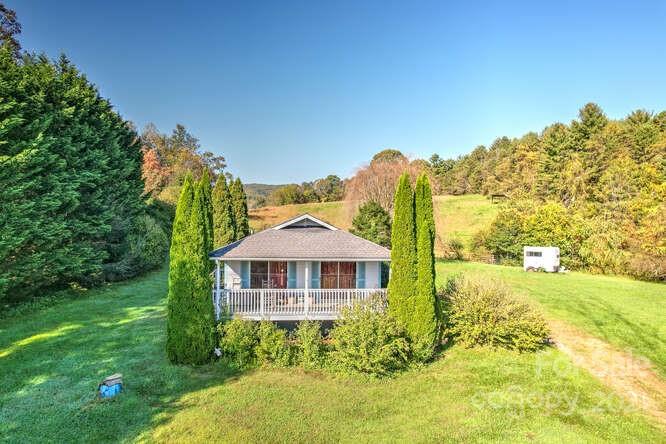 27 Farm Hills Lane Fletcher NC 28732