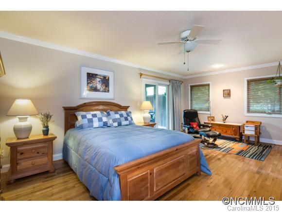 14 Zachary Ridge Road Asheville NC 28804