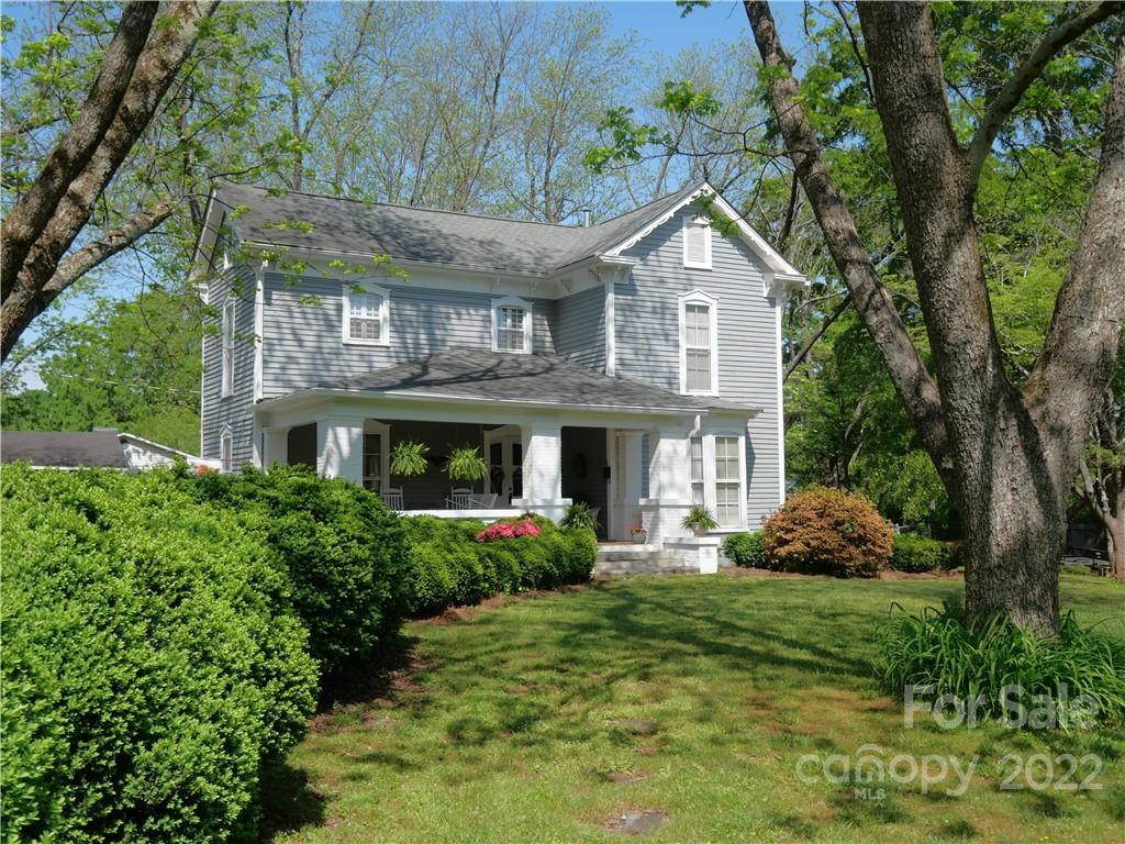 902 N Ashe Avenue Newton NC 28658
