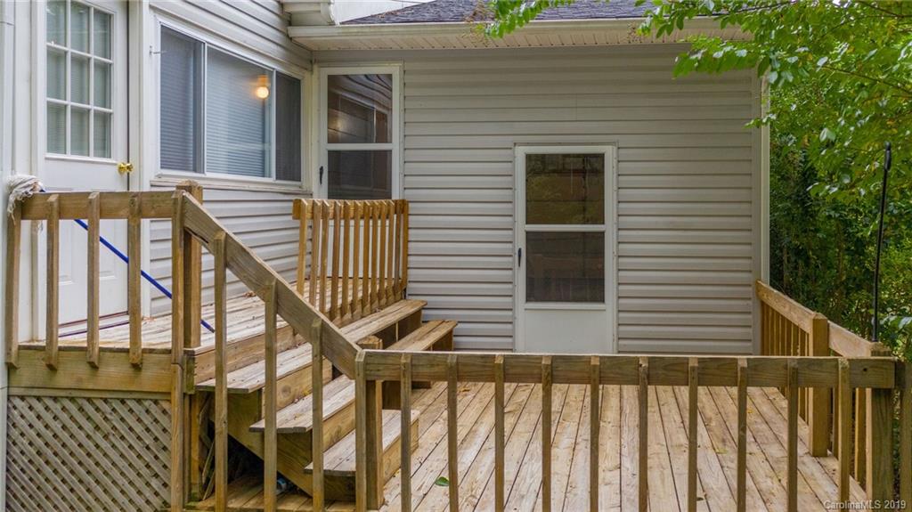 24 Merlin Way Asheville NC 28806