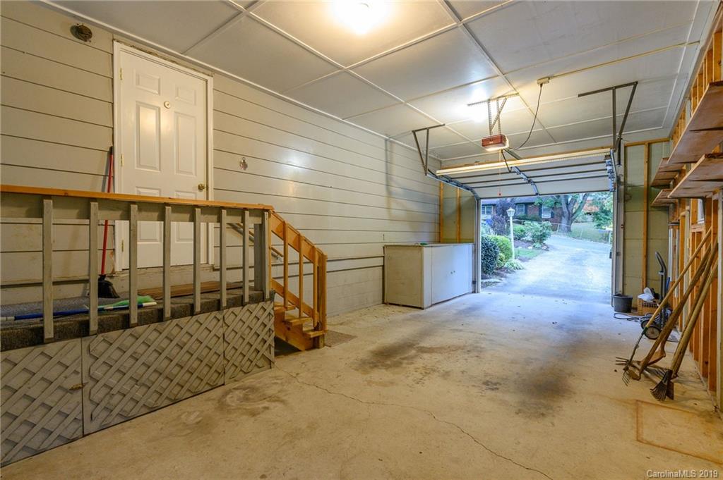 24 Merlin Way Asheville NC 28806