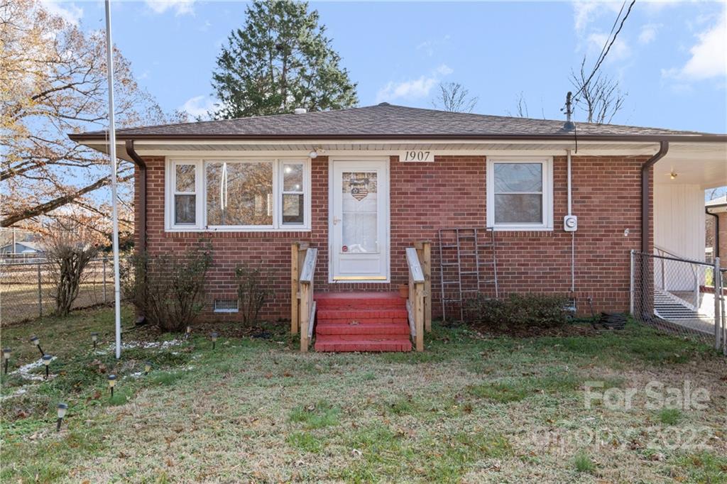 1907 Rayon Street Statesville NC 28677