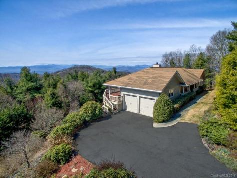 25 Peach Knob Drive Asheville NC 28804
