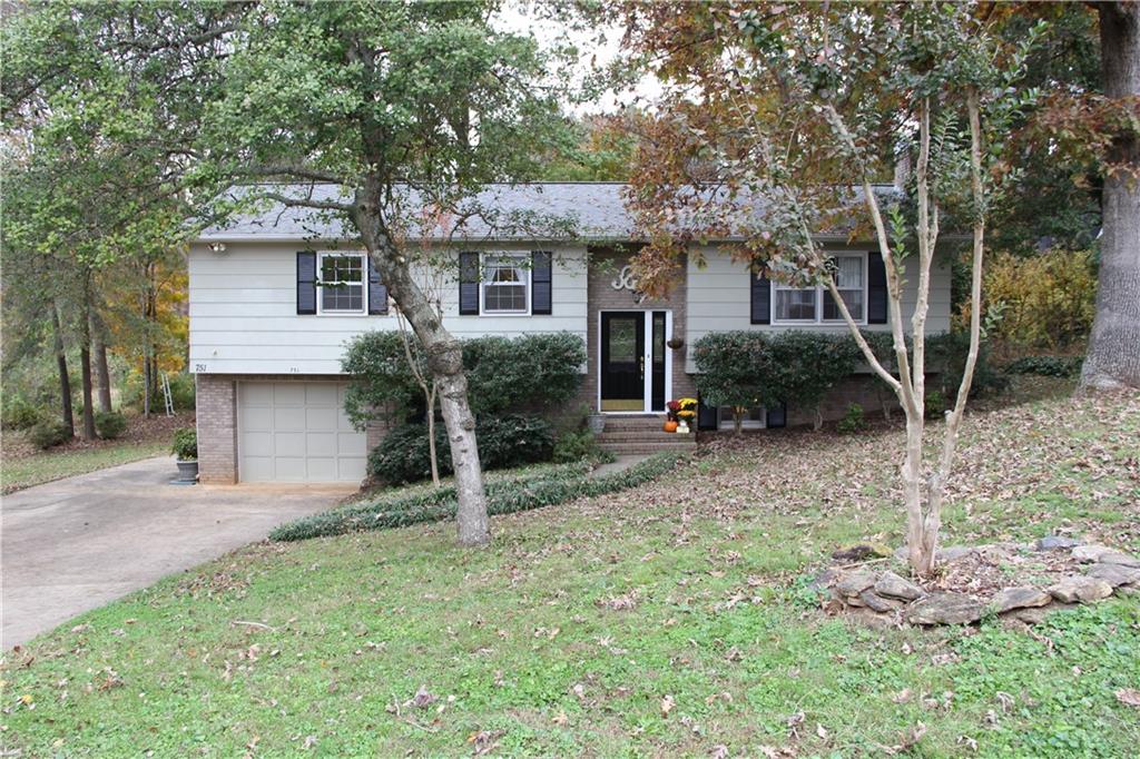 751 23rd Avenue Ne Hickory NC 28601