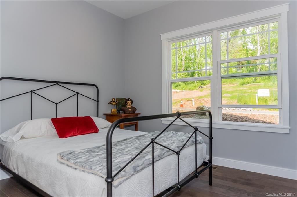 35 Emmett Lane Asheville NC 28806