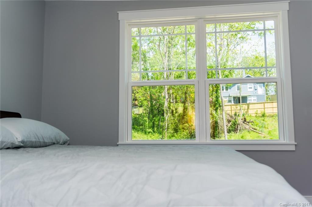 35 Emmett Lane Asheville NC 28806