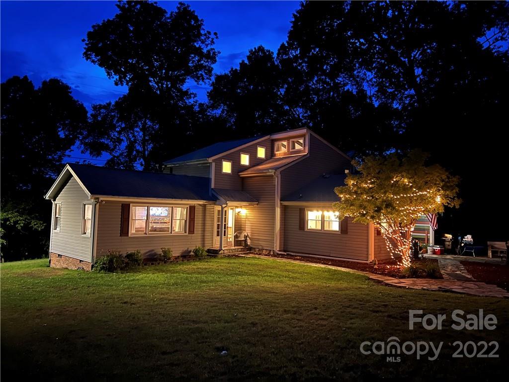 1517 Hart Road Charlotte NC 28214