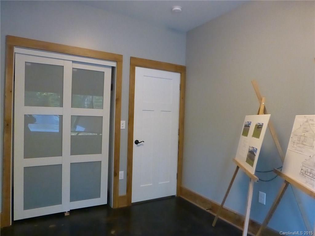 59 Gash Farm Road Asheville NC 28805