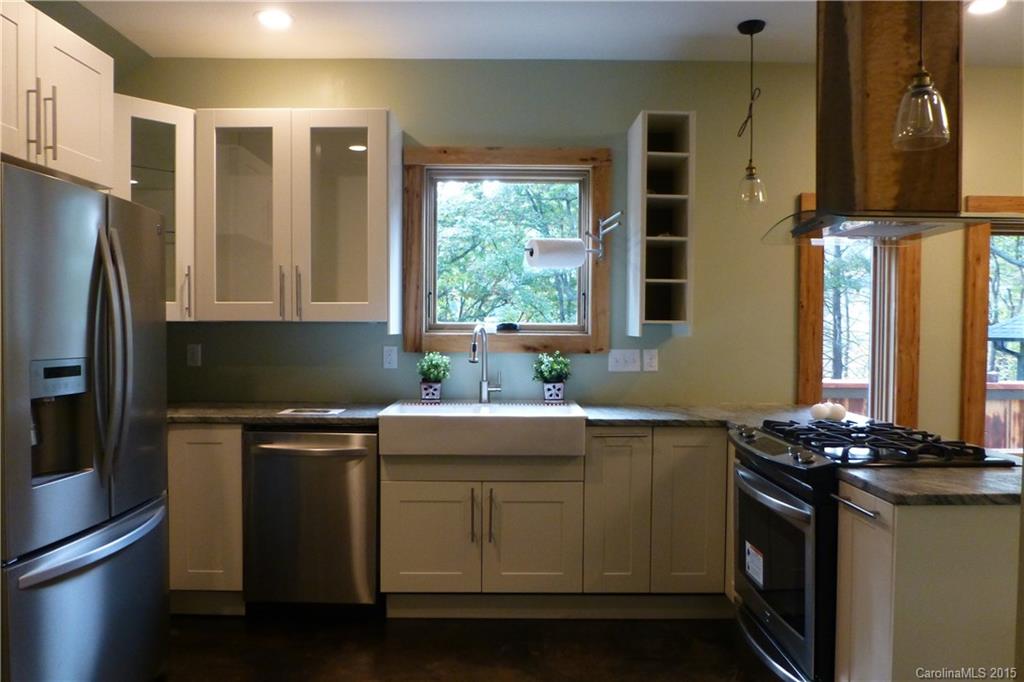 59 Gash Farm Road Asheville NC 28805