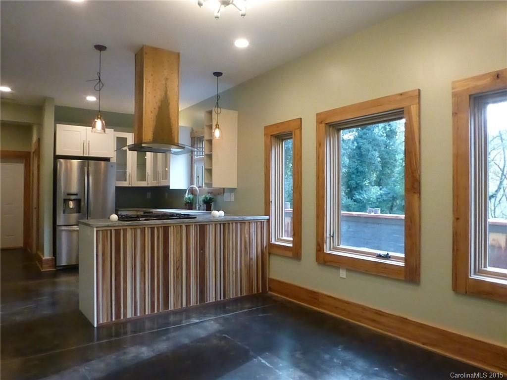 59 Gash Farm Road Asheville NC 28805