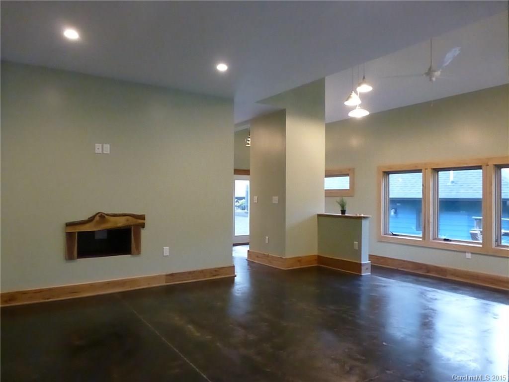 59 Gash Farm Road Asheville NC 28805