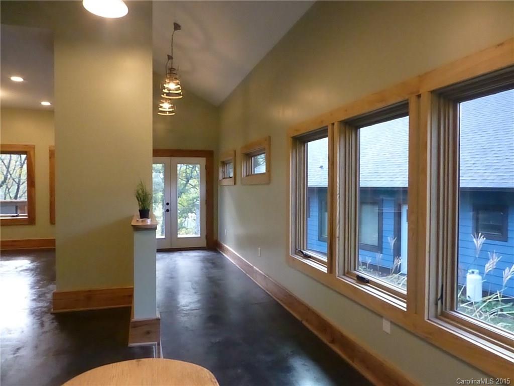 59 Gash Farm Road Asheville NC 28805