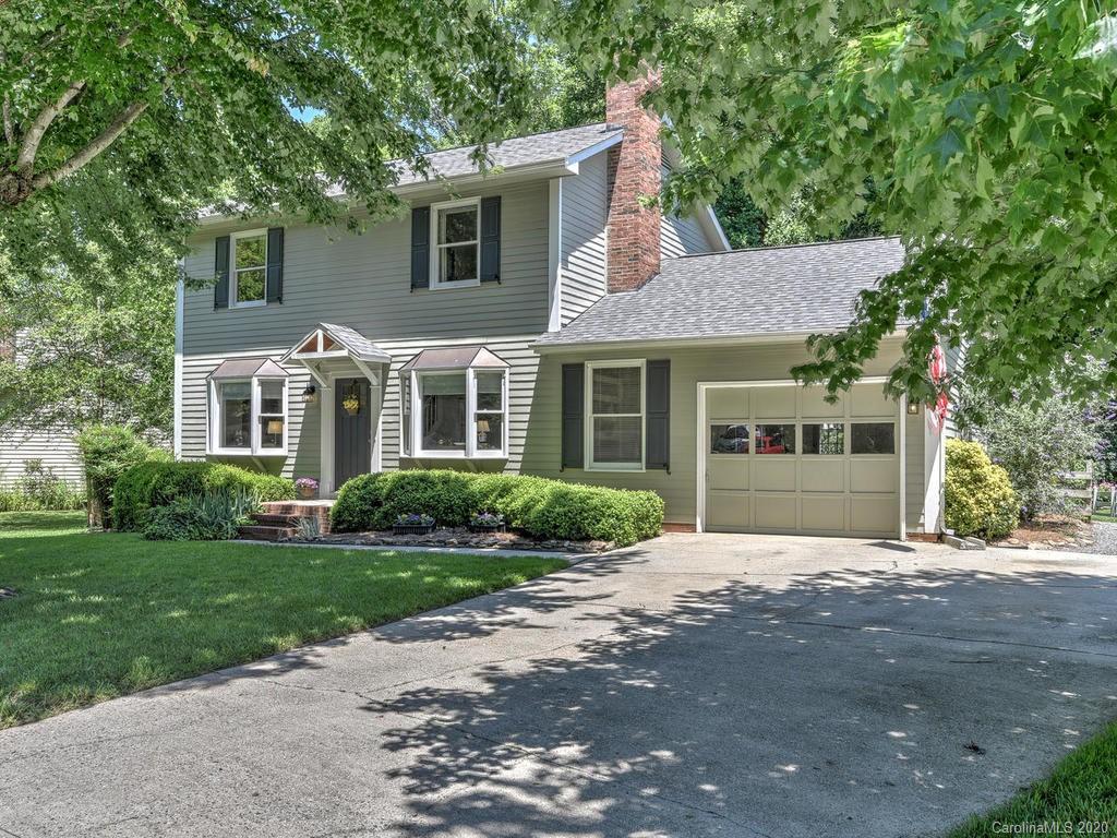 5 Marlwood Court Asheville NC 28804
