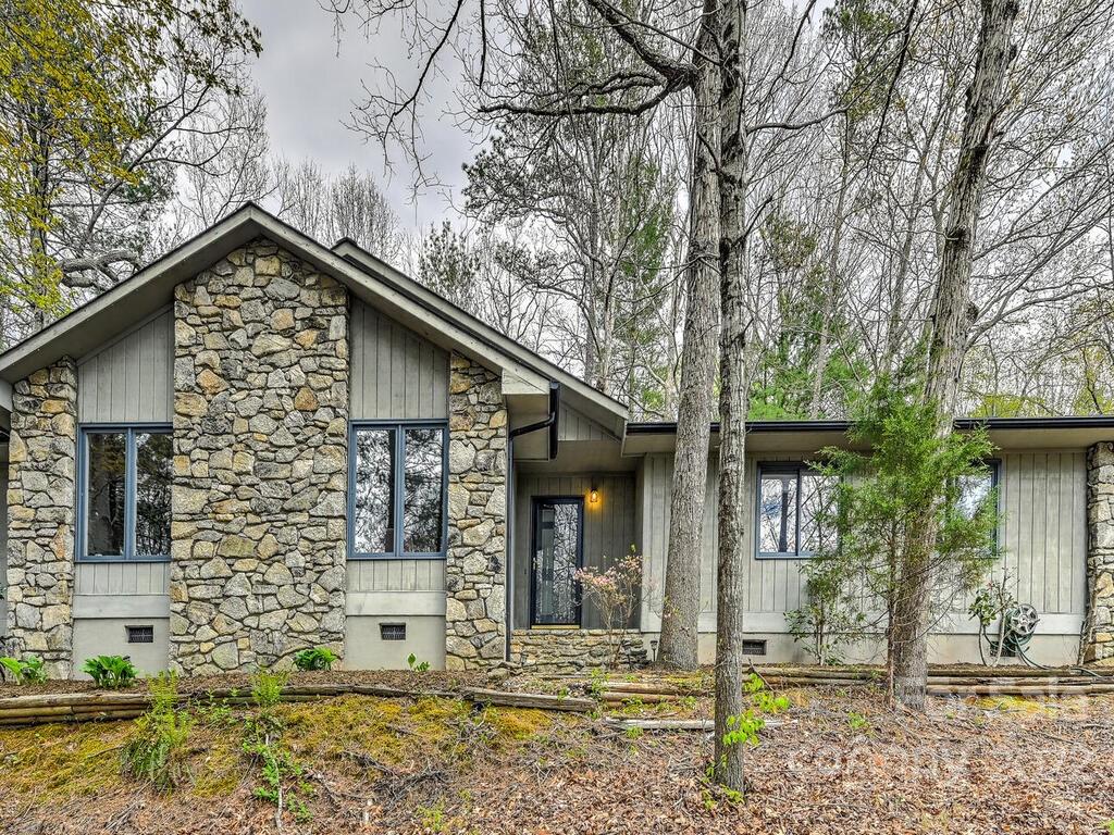19 Cedar Trail Asheville NC 28803