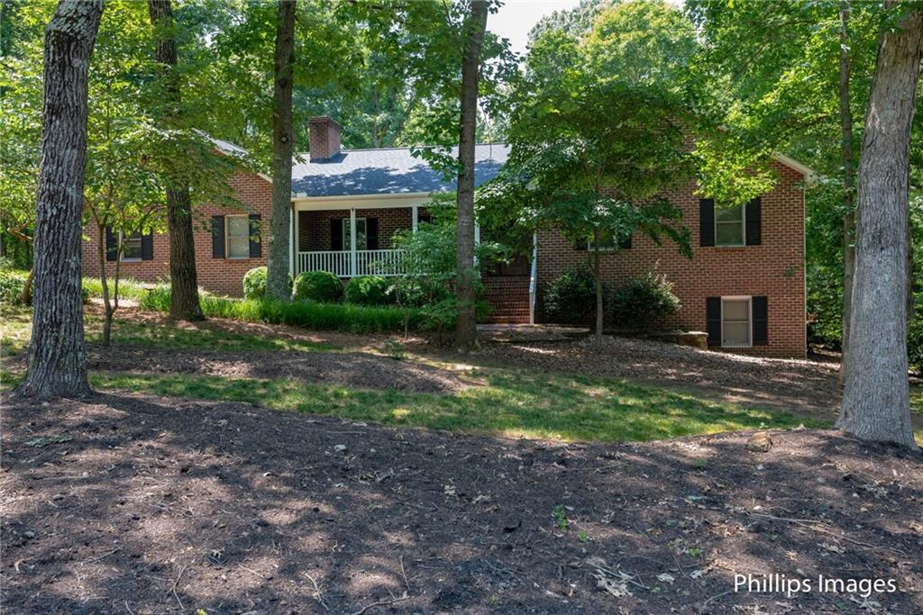 2444 Horseshoe Bend Road Ne Hickory NC 28601