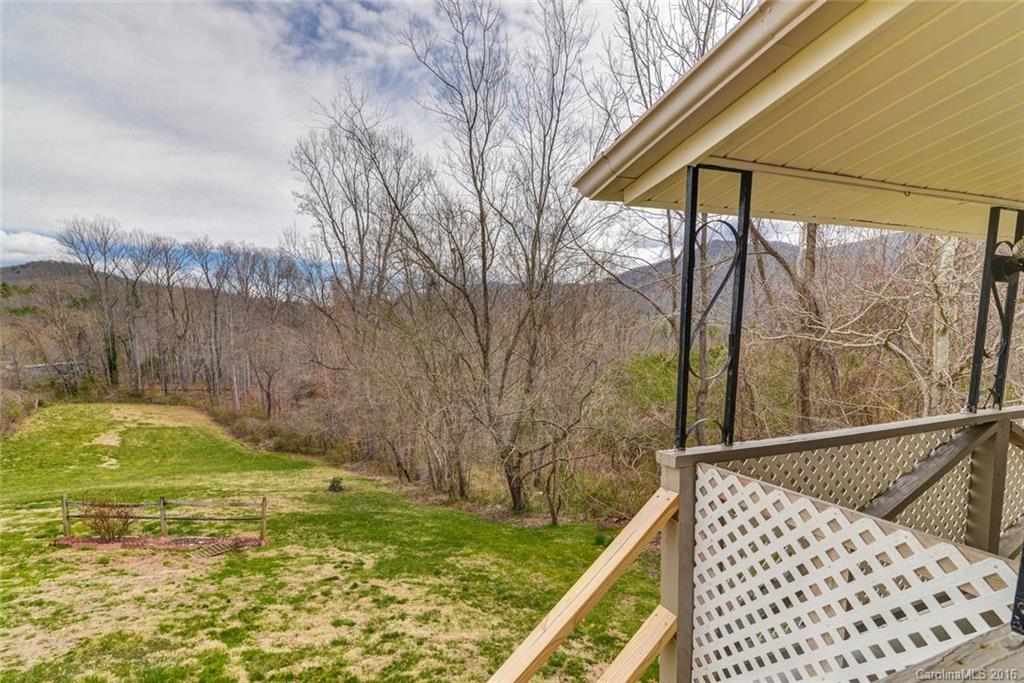 14 Gentlebreeze Lane Asheville NC 28805
