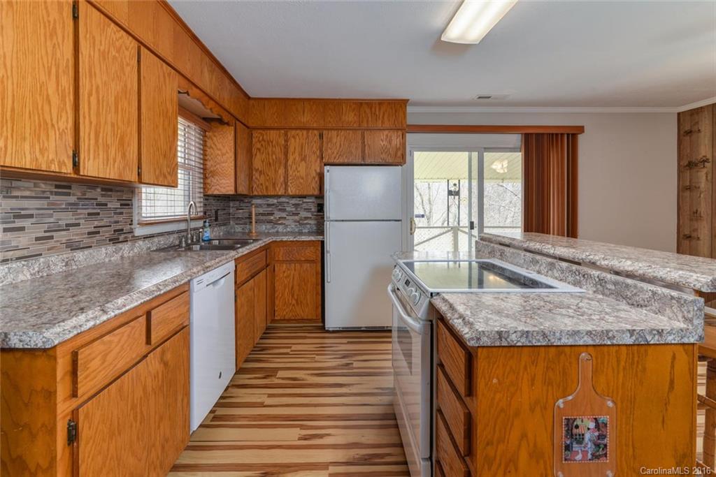 14 Gentlebreeze Lane Asheville NC 28805