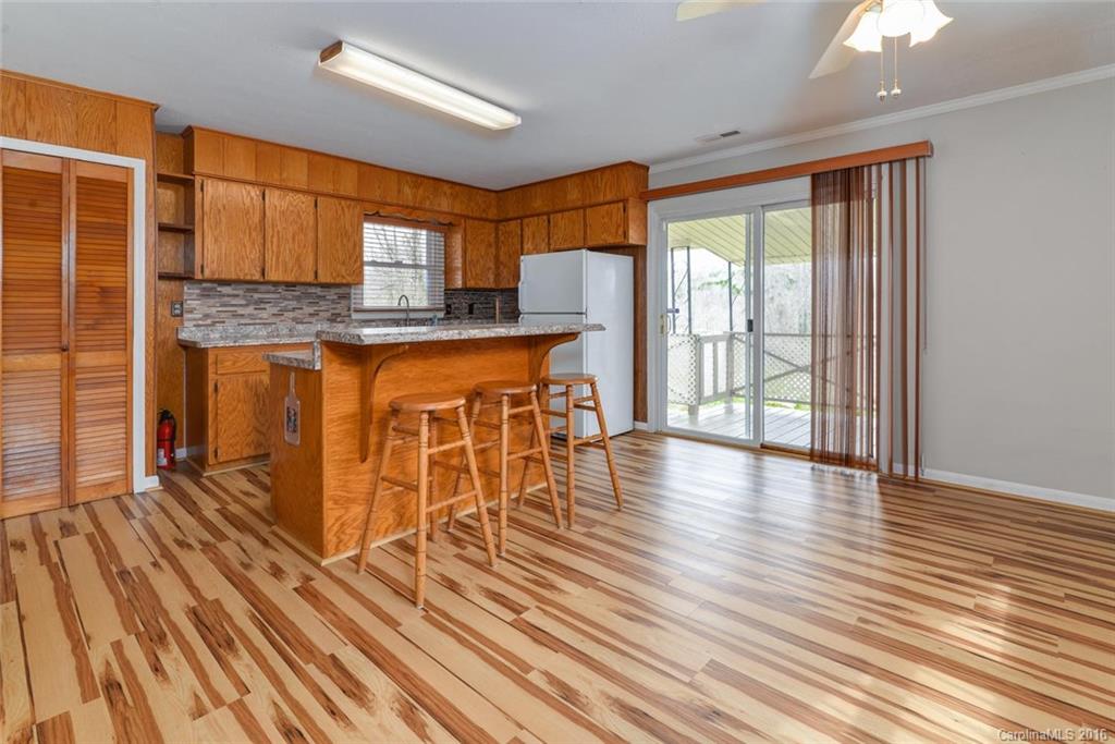 14 Gentlebreeze Lane Asheville NC 28805