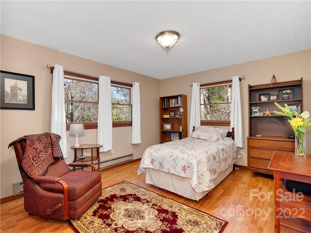 475 Pinewood Drive Waynesville NC 28786