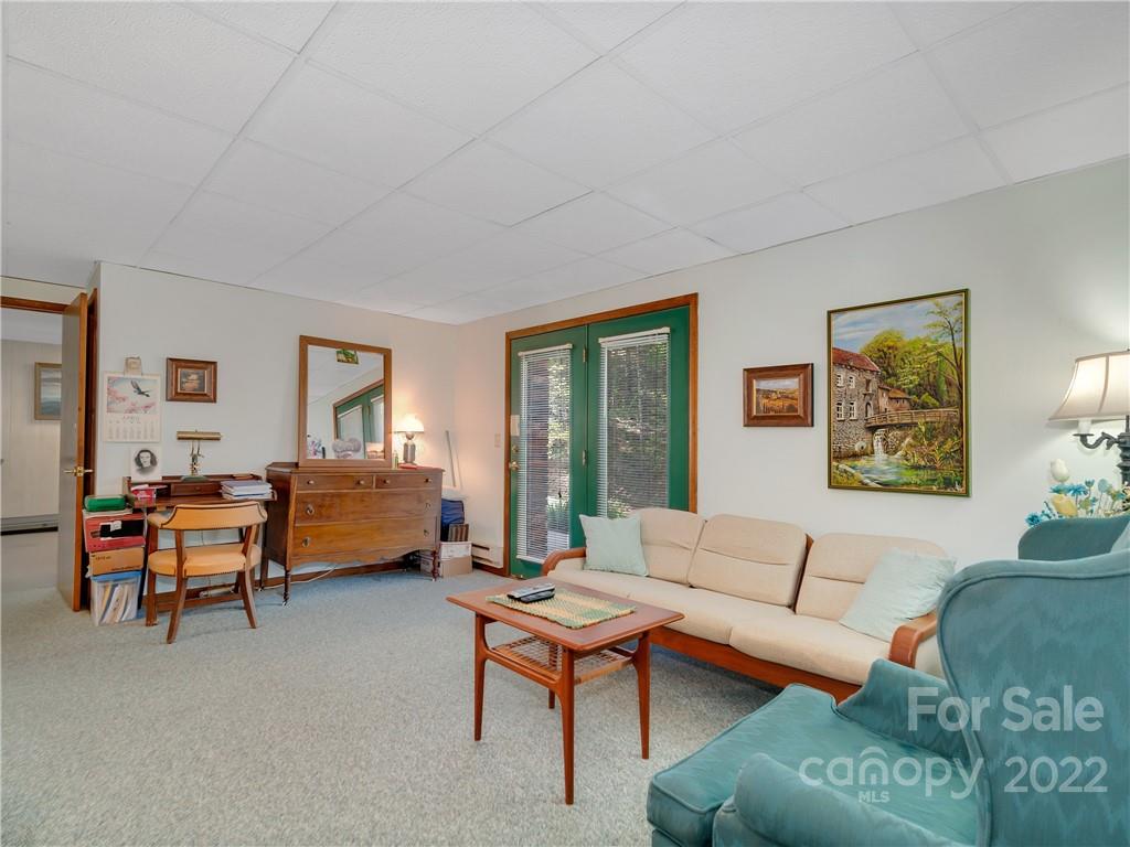 475 Pinewood Drive Waynesville NC 28786