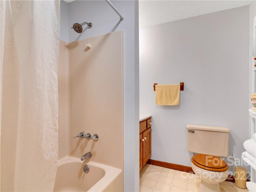 475 Pinewood Drive Waynesville NC 28786