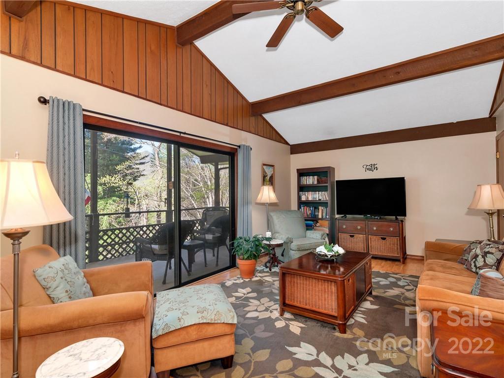 475 Pinewood Drive Waynesville NC 28786