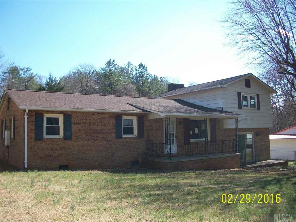 215 Ann Avenue Newton NC 28658
