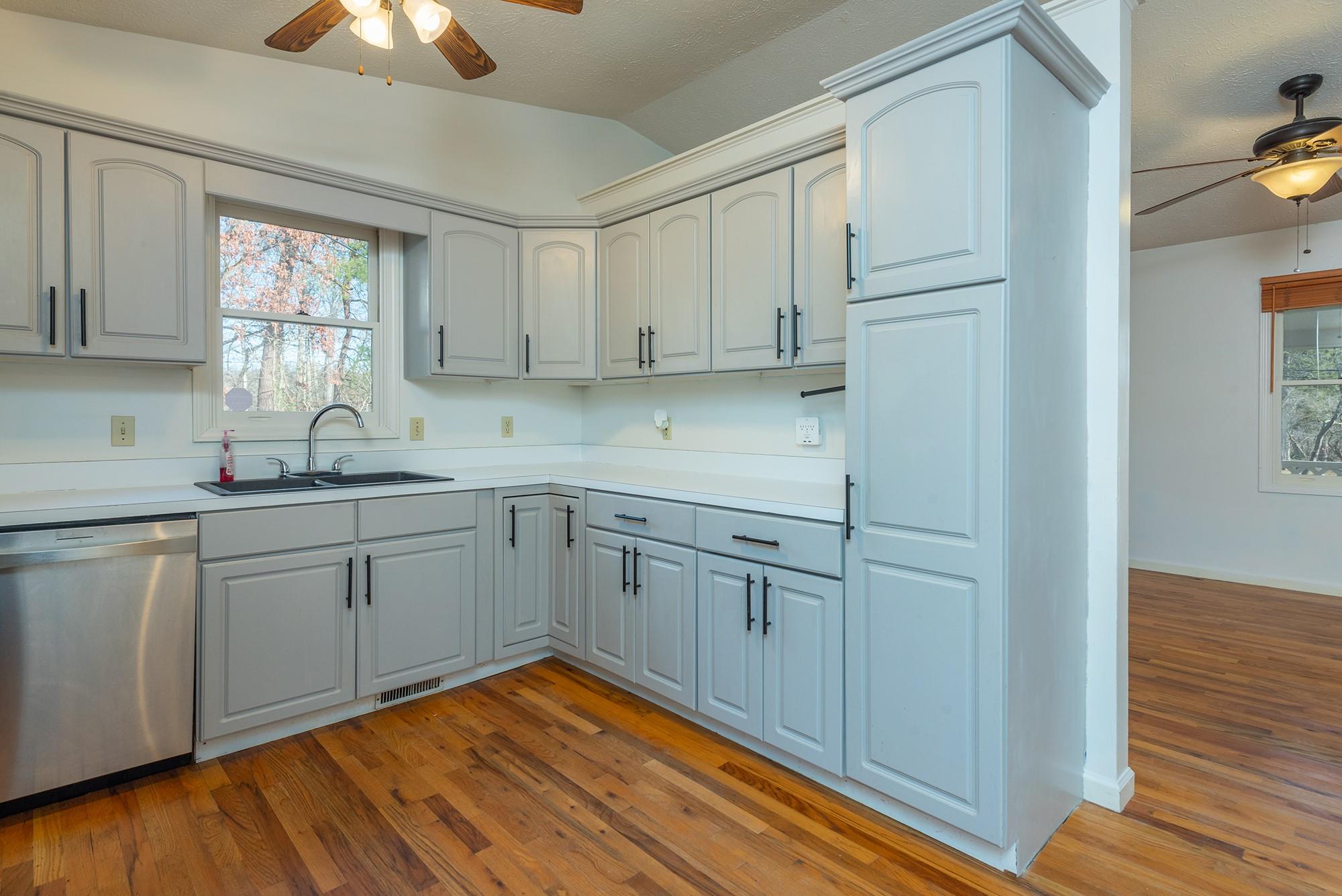 660 Buckeye Cove Road Swannanoa NC 28778