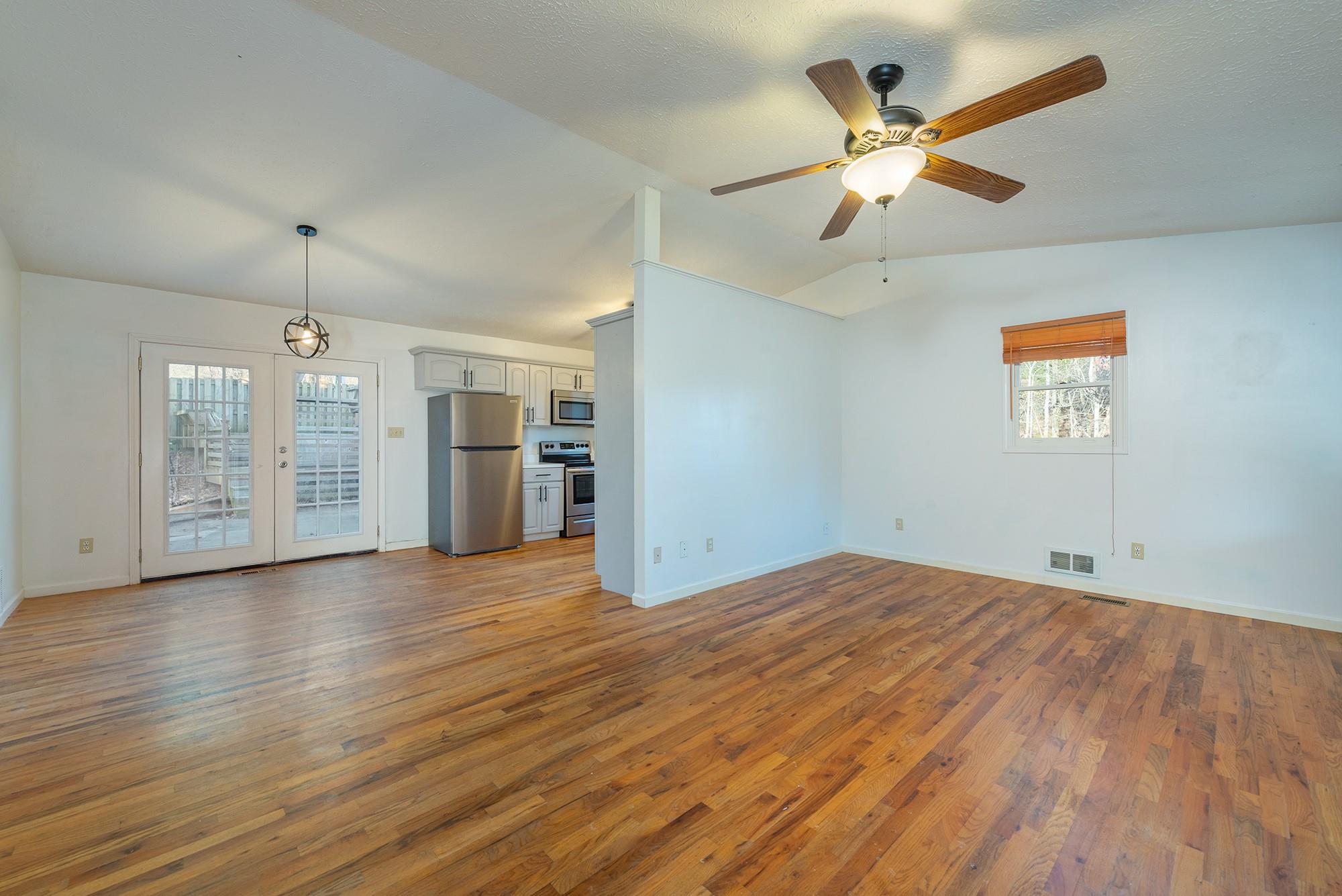 660 Buckeye Cove Road Swannanoa NC 28778