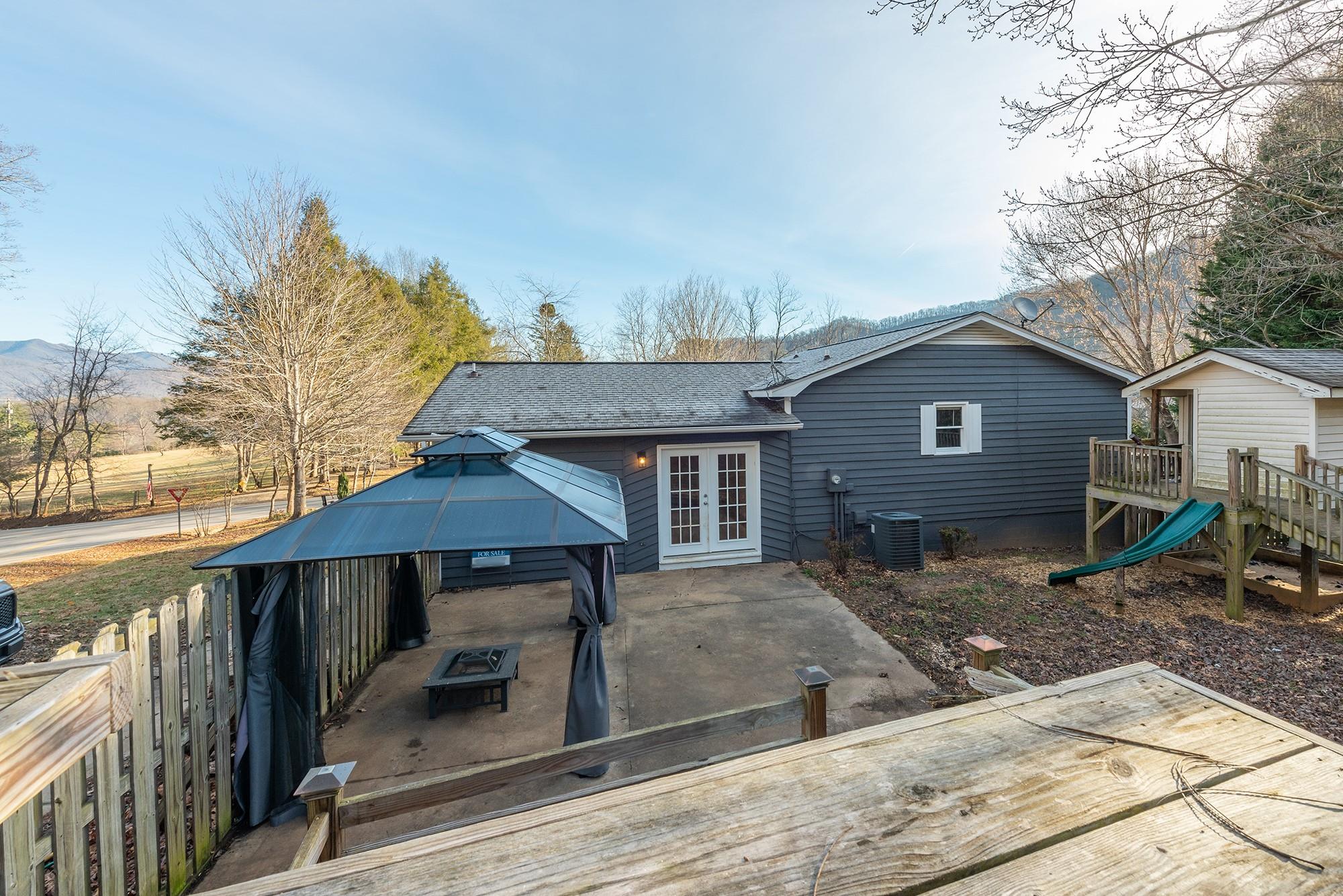 660 Buckeye Cove Road Swannanoa NC 28778