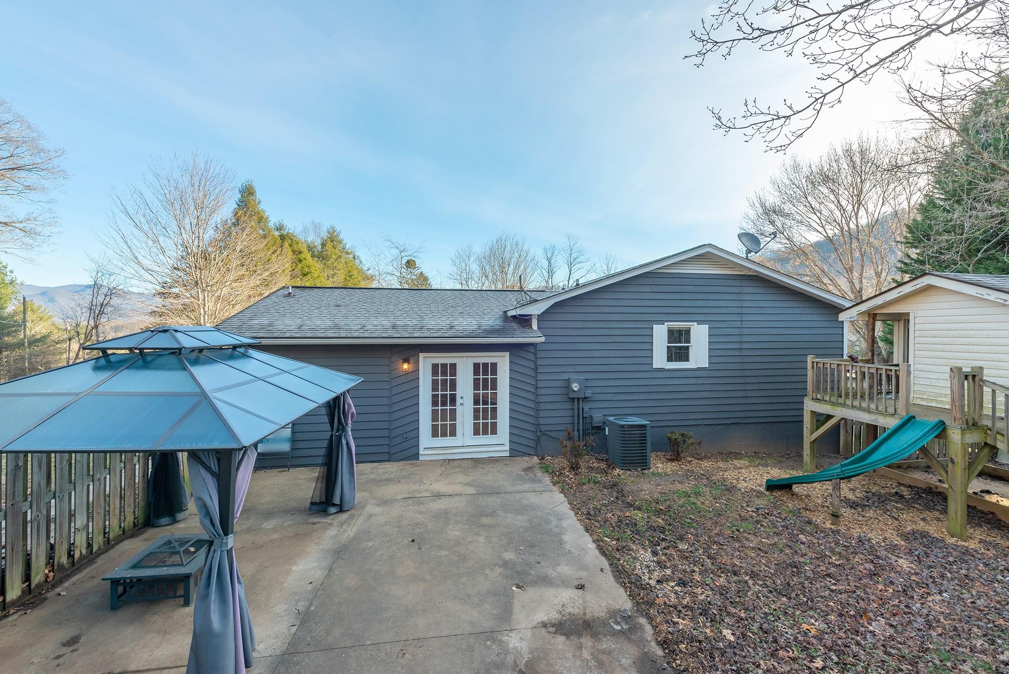 660 Buckeye Cove Road Swannanoa NC 28778