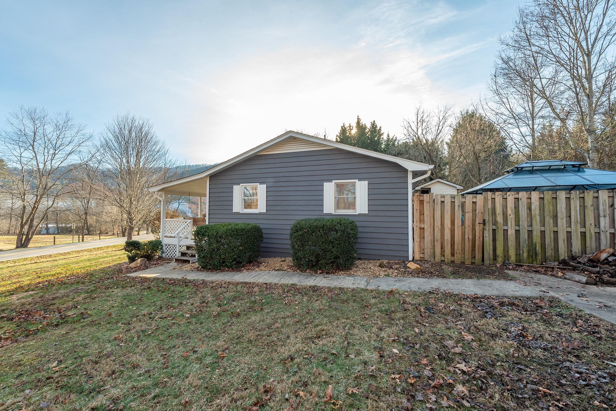 660 Buckeye Cove Road Swannanoa NC 28778