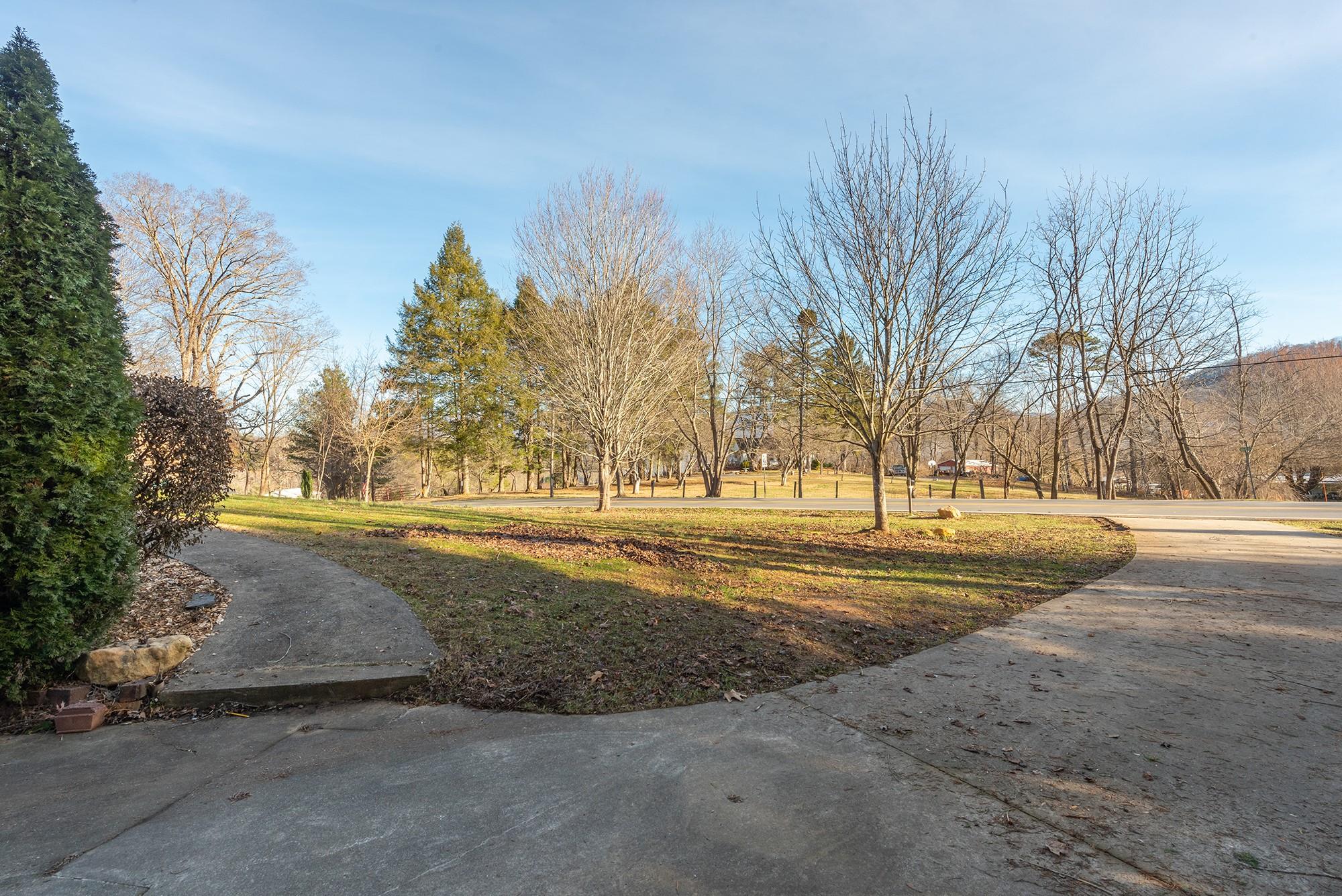 660 Buckeye Cove Road Swannanoa NC 28778