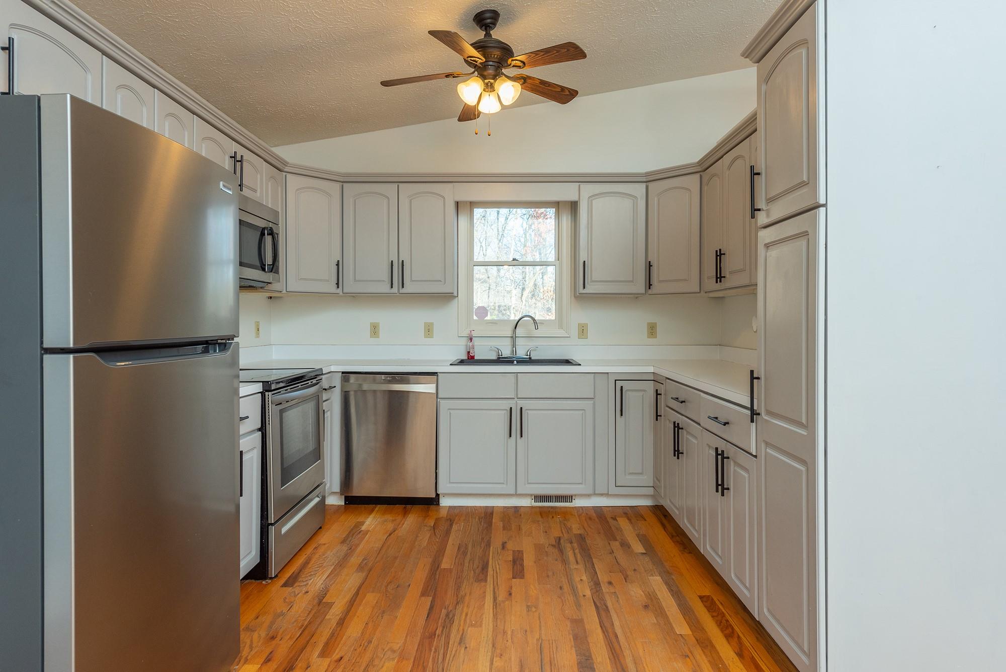 660 Buckeye Cove Road Swannanoa NC 28778