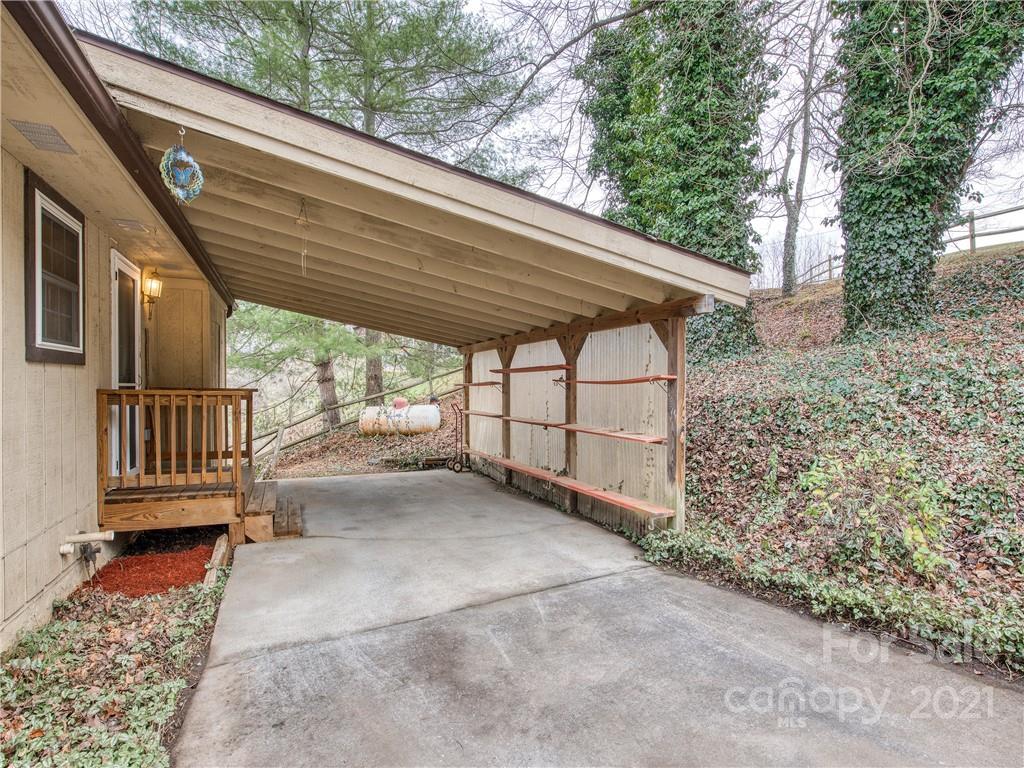 32 Cedarwood Drive Waynesville NC 28785