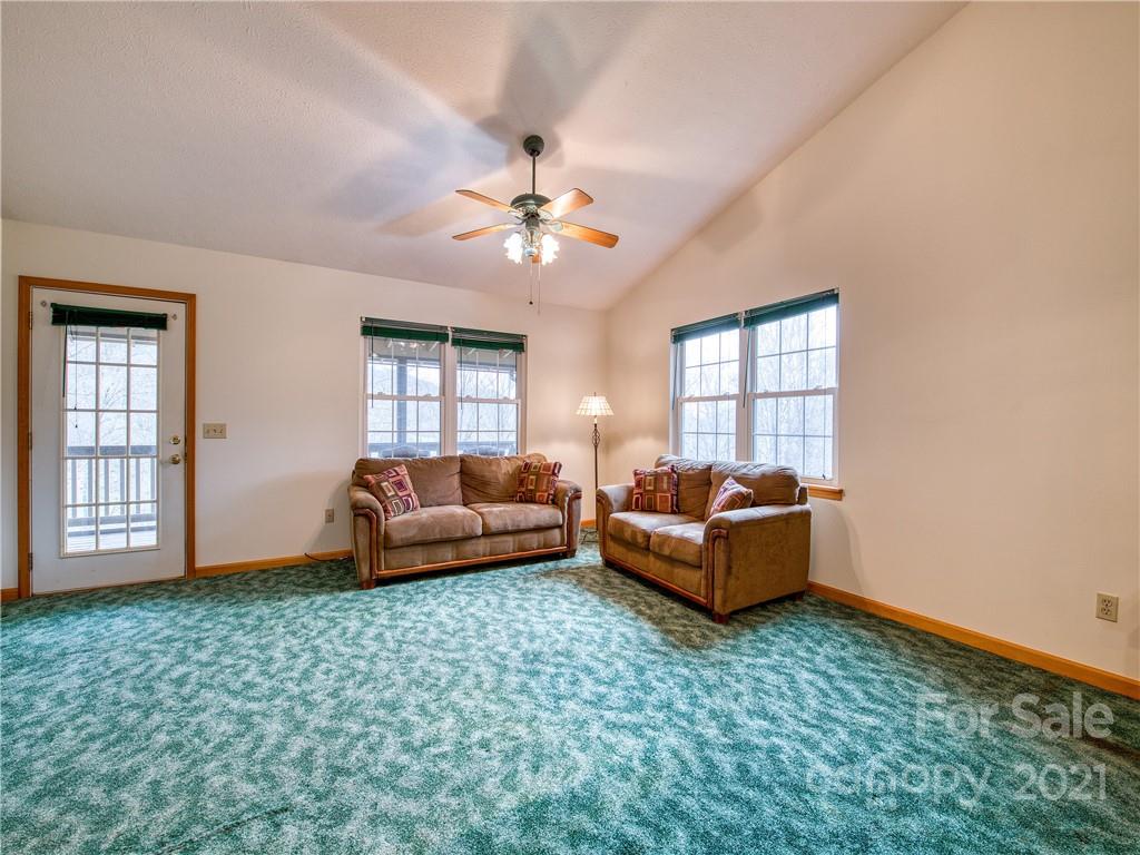 32 Cedarwood Drive Waynesville NC 28785