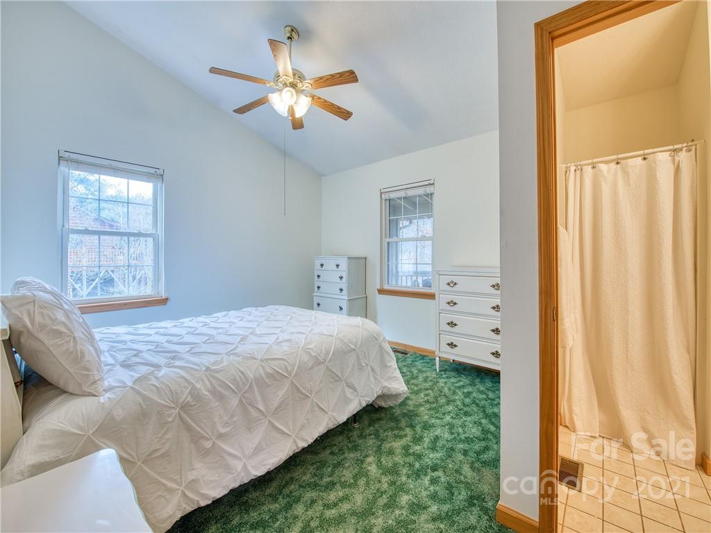 32 Cedarwood Drive Waynesville NC 28785